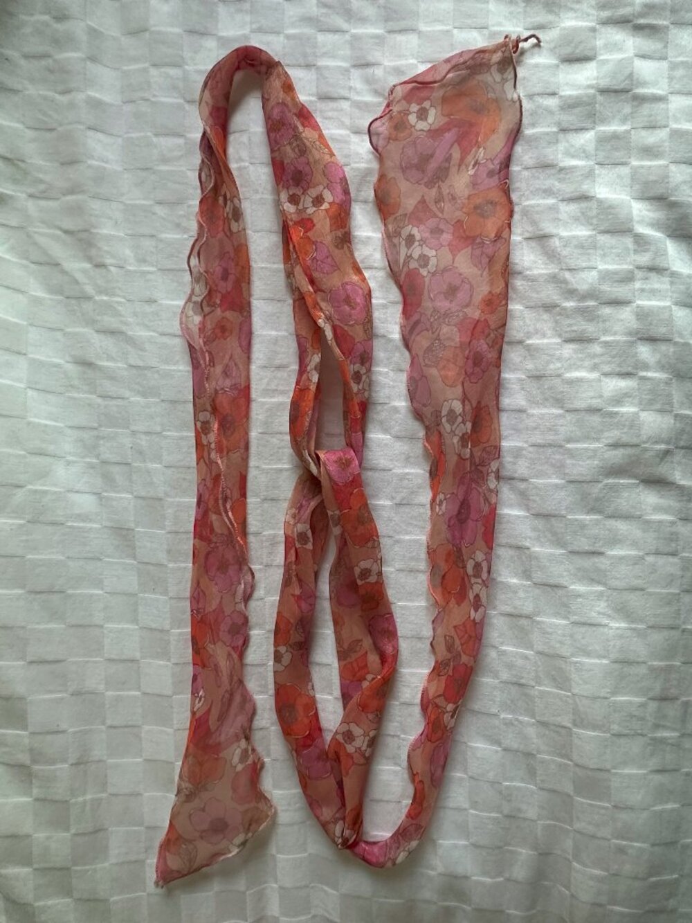 slinky shimmery pink floral print chain-linked headscarf